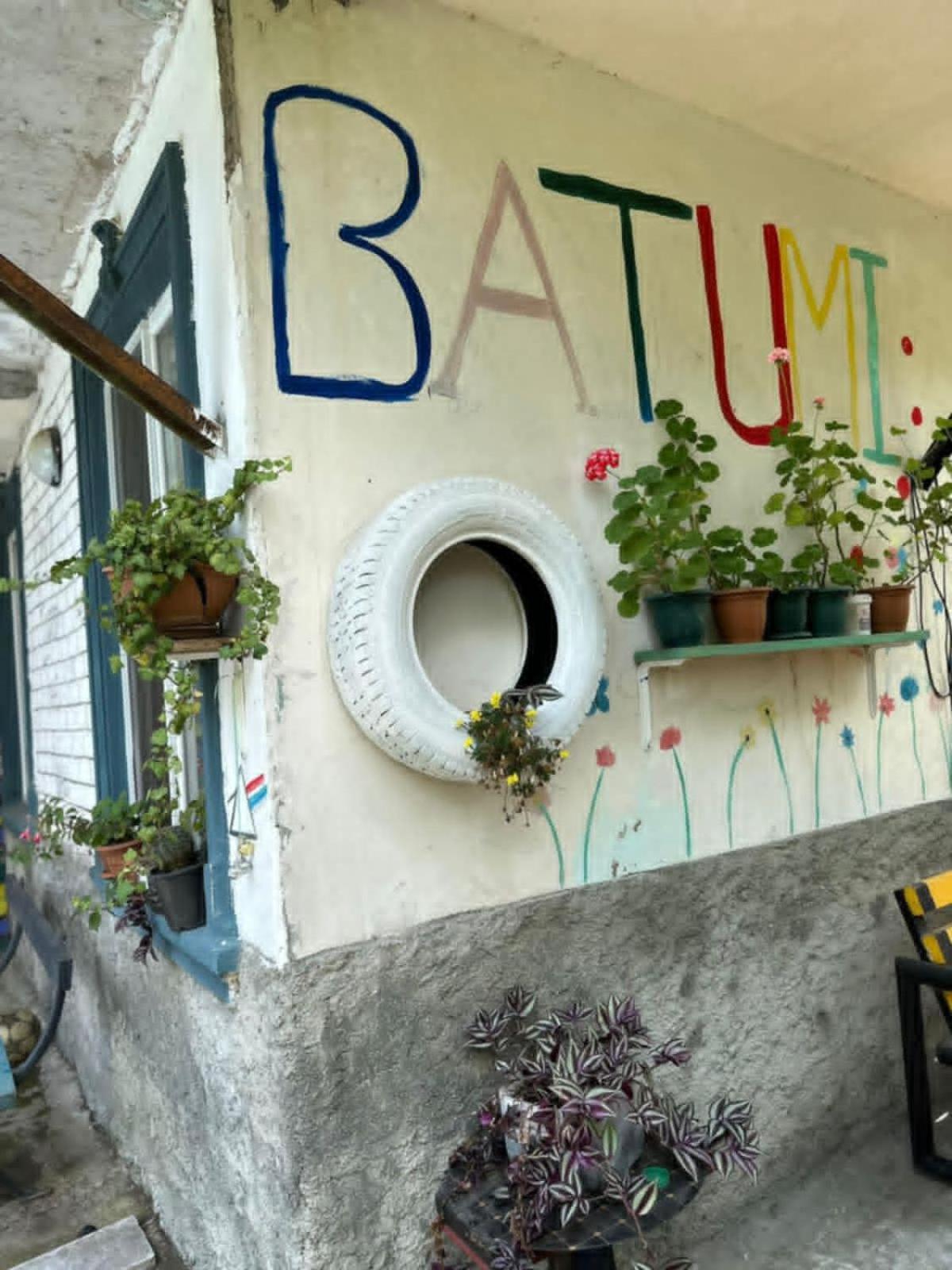 Guest House Barbi Μπατούμι Εξωτερικό φωτογραφία