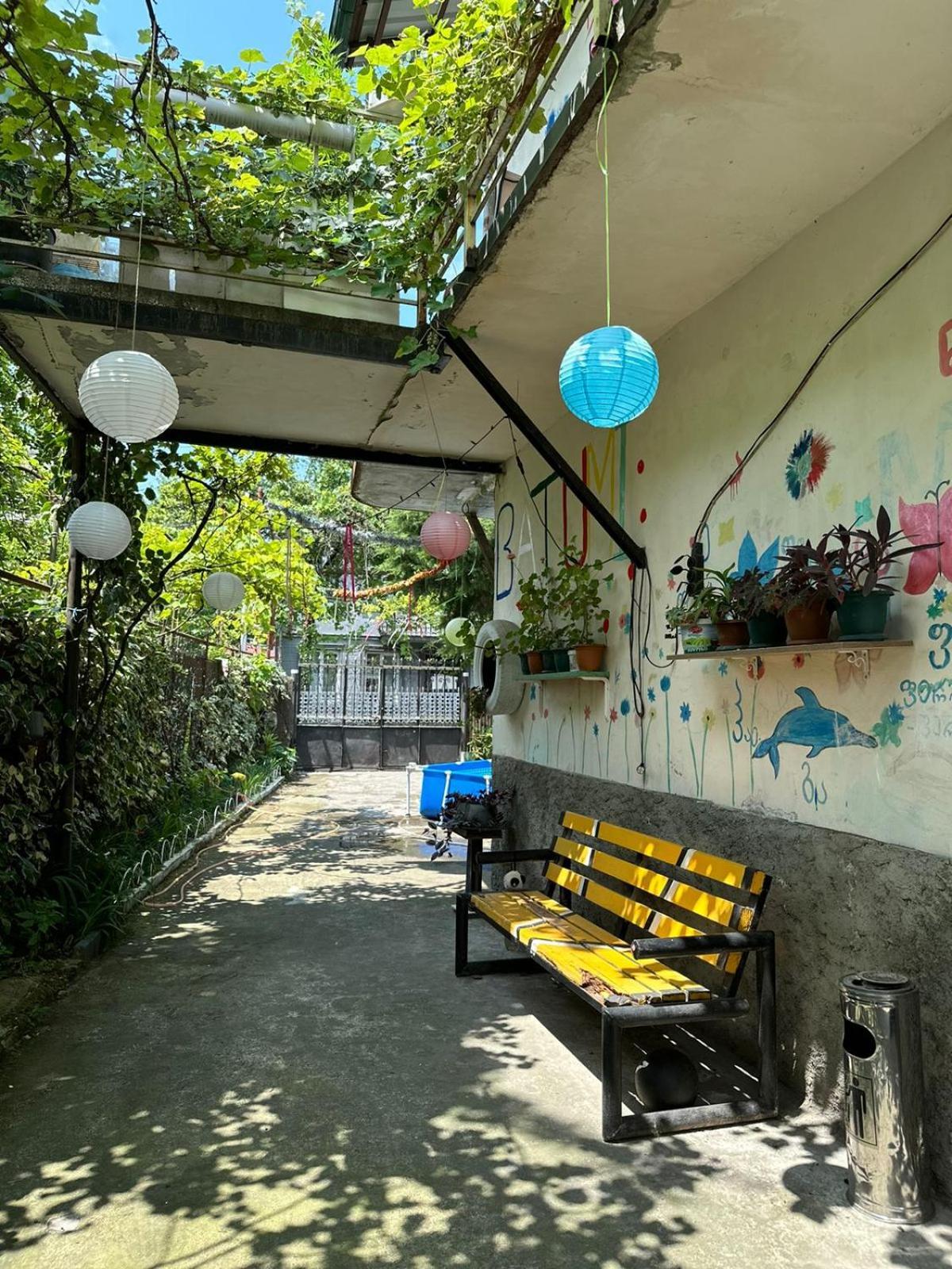 Guest House Barbi Μπατούμι Εξωτερικό φωτογραφία